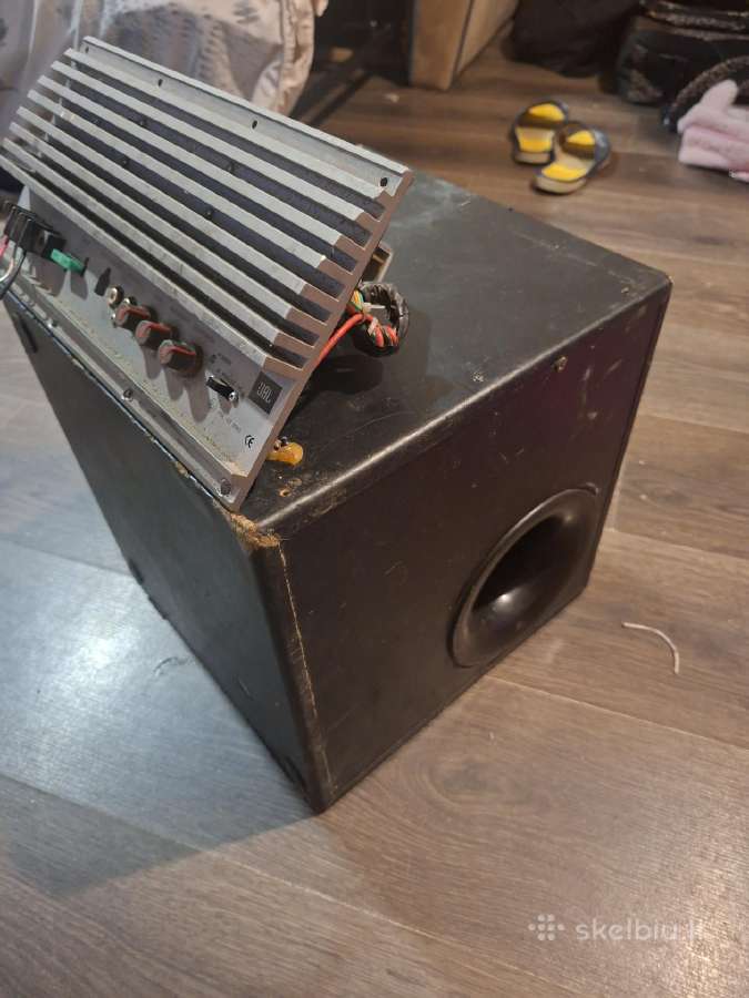 Jbl stiprintuvas ir logitek zemo daznio kolonele - nuotraukos Nr. 2