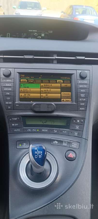 Toyota Prius 3 Išsimokėtinai arba Nuoma - nuotraukos Nr. 5