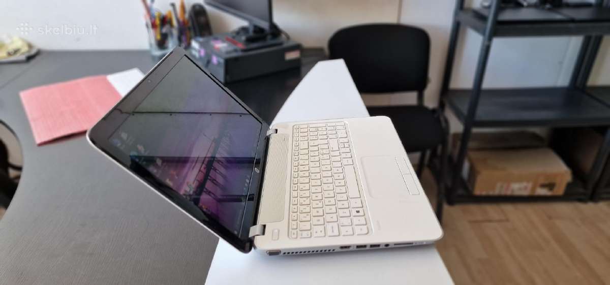 Hp 15, Quad Core 4x, 8gb, 256 SSD, Baltas - nuotraukos Nr. 4