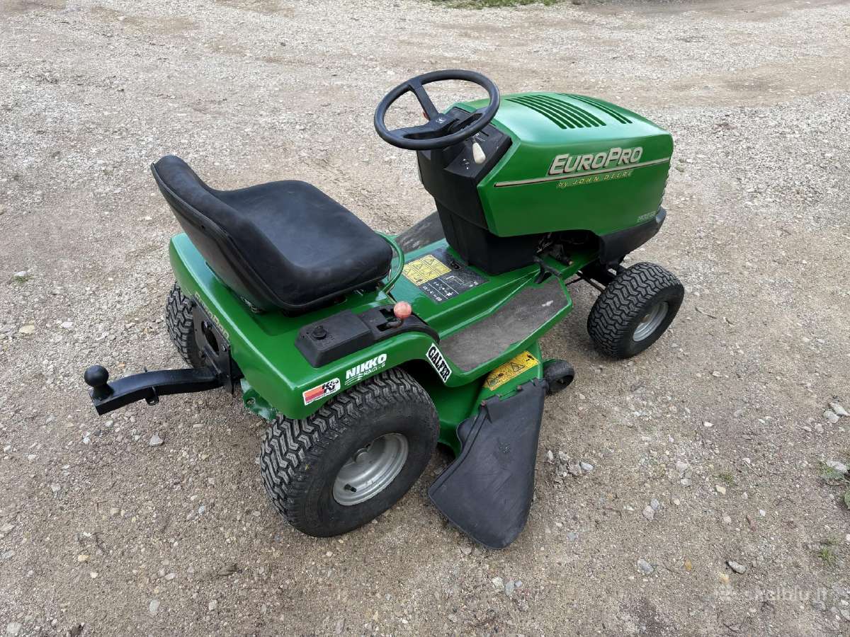 Sodo traktoriukas John Deere - nuotraukos Nr. 5