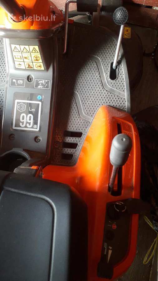 Traktoriukas Husqvarna R112c - nuotraukos Nr. 2