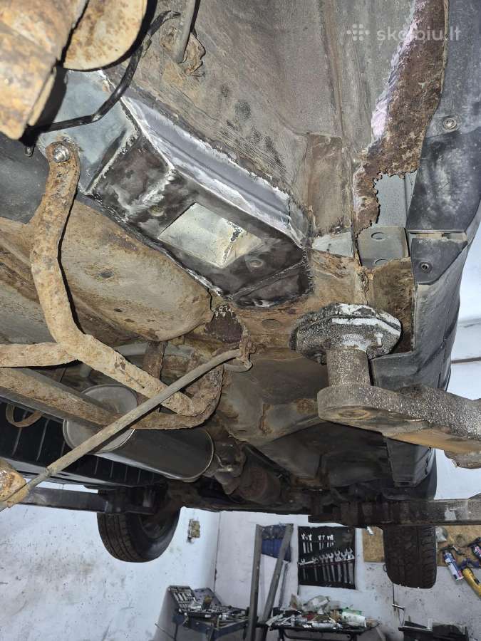 Automobiliu kėbulo suvirinimo darba - nuotraukos Nr. 5
