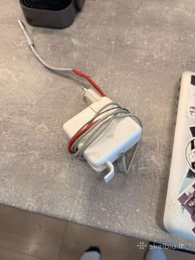 MacBook pro senukas - nuotraukos Nr. 3