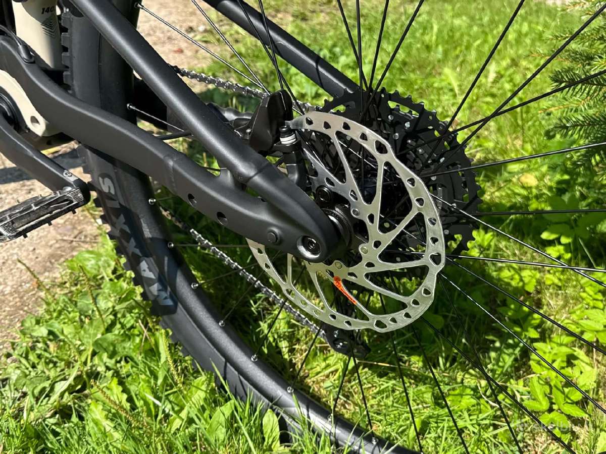 Giant Stance E+ 1 elektrinis kalnų full MTB - nuotraukos Nr. 3