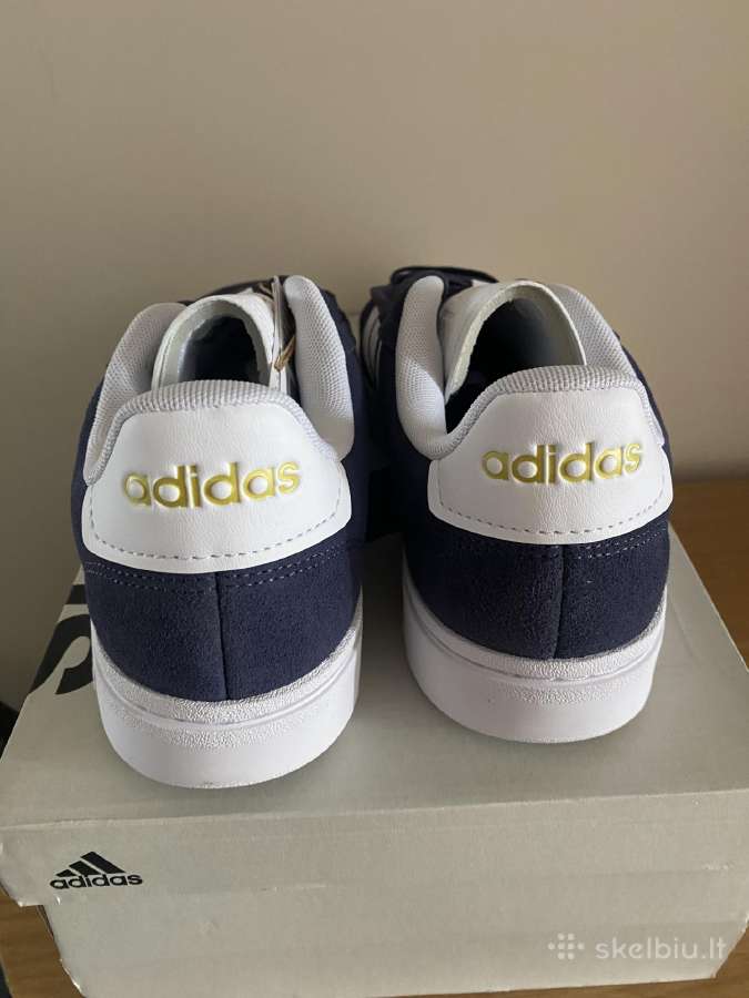 Adidas kedai - nuotraukos Nr. 4