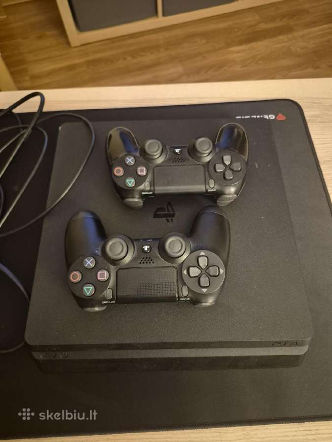 Sony Playstation 4 (Ps4) 1 TB + 2 pulteliai - nuotraukos Nr. 2