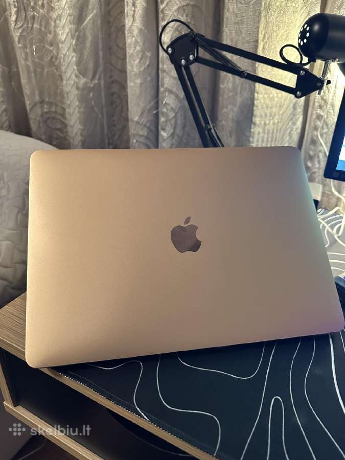 MacBook Air 13 i5 / 8gb / 256gb - nuotraukos Nr. 2