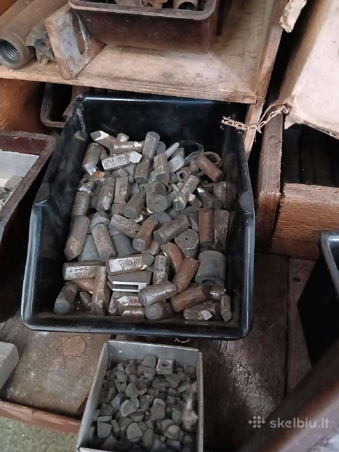 Parduodami metalo apdirbimo staklių įrankiai - nuotraukos Nr. 12