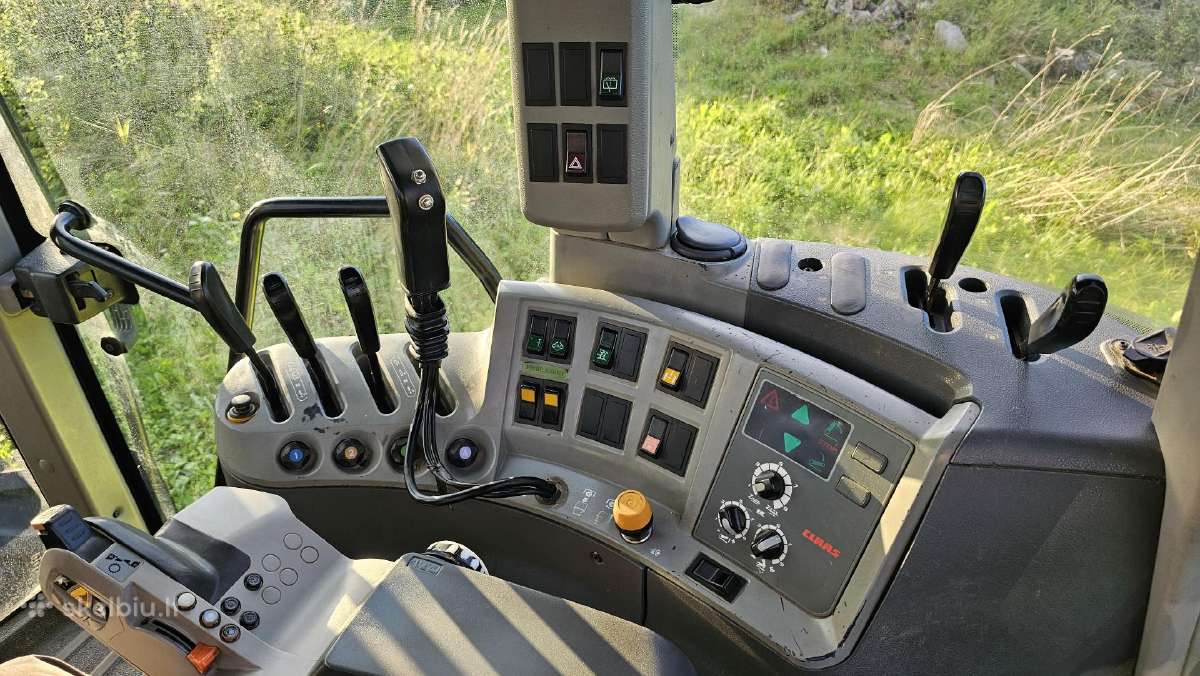 Parduodu traktori Claas Arion 640 - nuotraukos Nr. 3