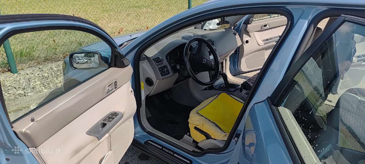 Volvo v50 2.0d su technine apžiūra iki kovo - nuotraukos Nr. 9