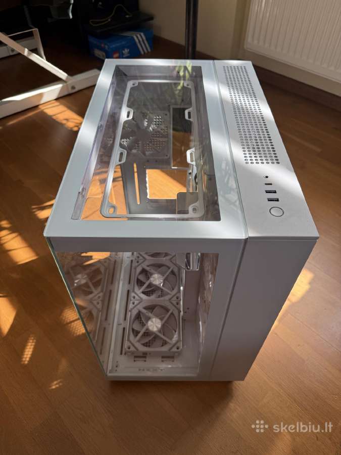 Nzxt H9 Flow korpusas su Lian Li aušintuvais - nuotraukos Nr. 2