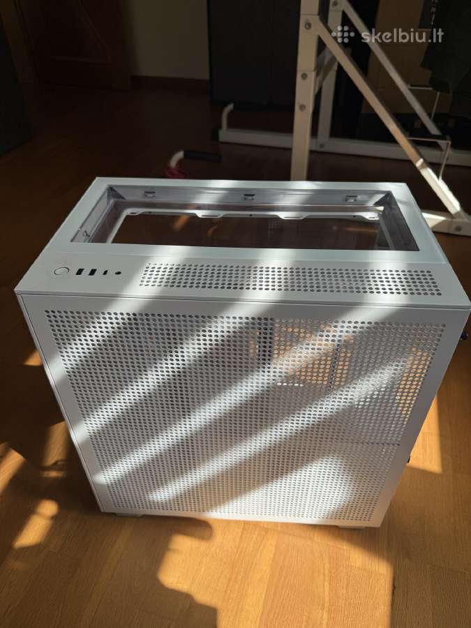Nzxt H9 Flow korpusas su Lian Li aušintuvais - nuotraukos Nr. 3