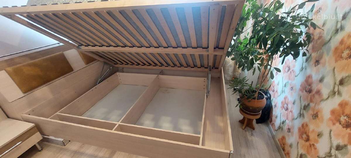 Parduodamas miegamojo komplektas-tik 150 Eur - nuotraukos Nr. 6
