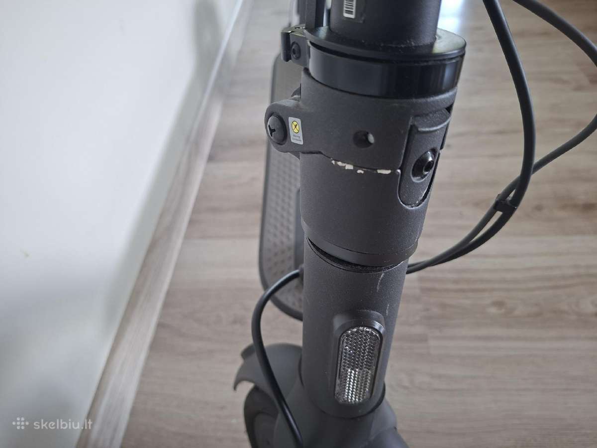 Xiaomi Mi Electric Scooter 1s - nuotraukos Nr. 6
