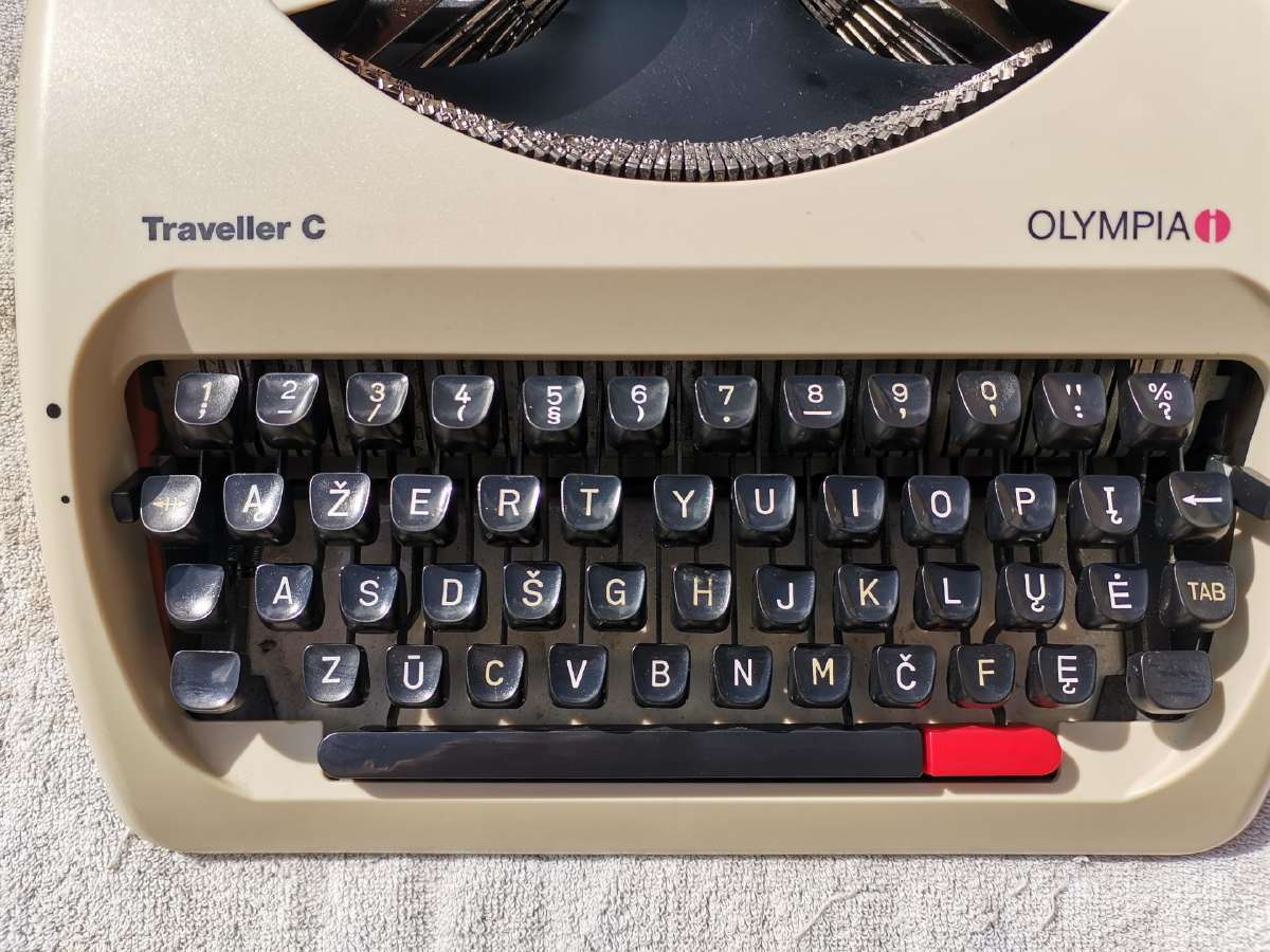 Mechaninė Olympia Traveller C su lietuvišku tekstu - nuotraukos Nr. 2