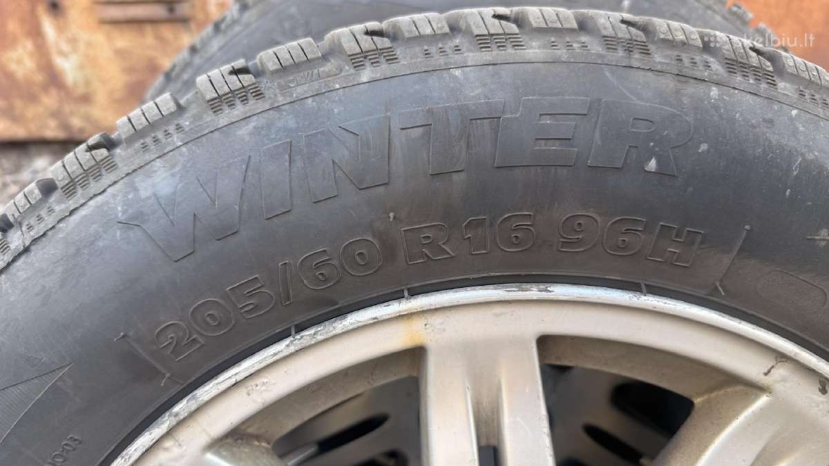 Volvo v70 205/60 r16 65.1 - nuotraukos Nr. 4