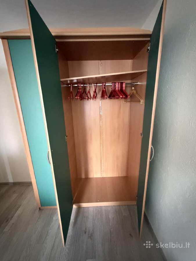 Naudotas miegamojo baldų komplektas - nuotraukos Nr. 7