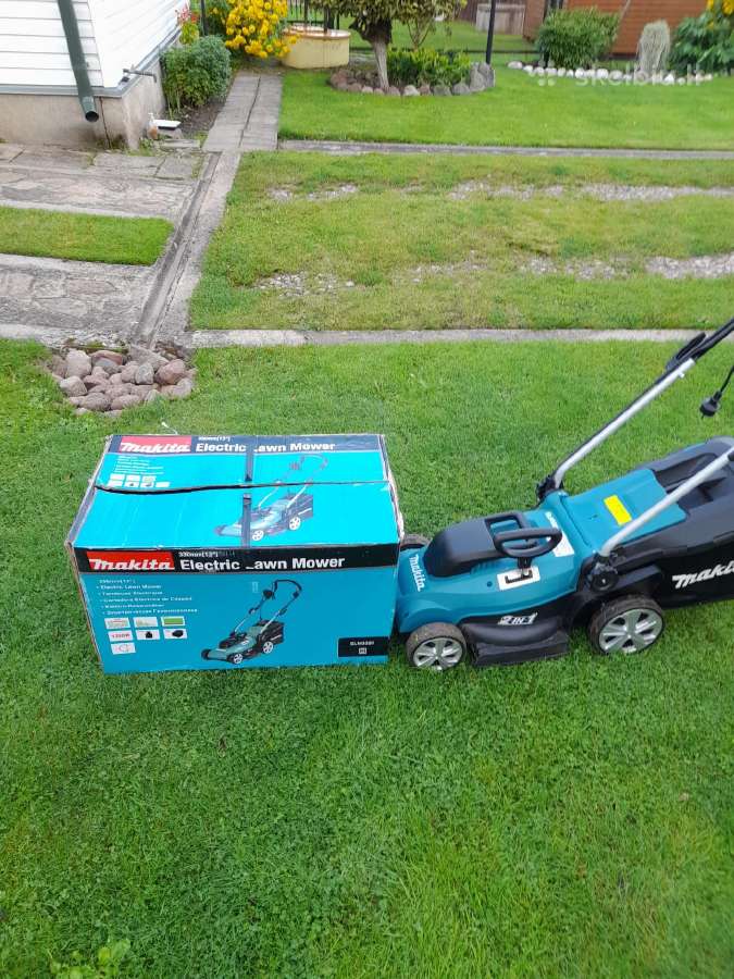 Elektrinė žoliapjovė Makita 3320 - nuotraukos Nr. 4