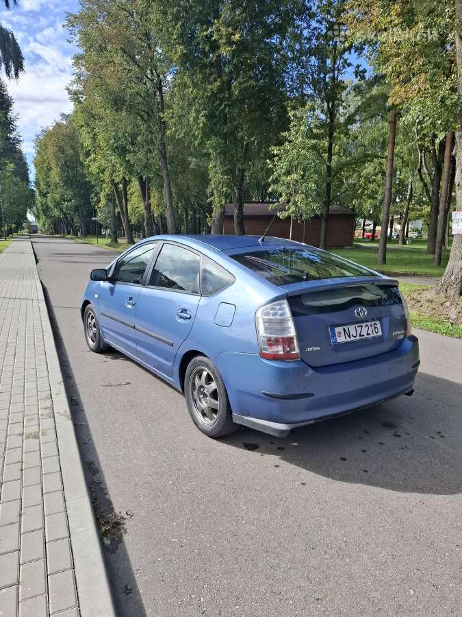 Toyota Prius - nuotraukos Nr. 2