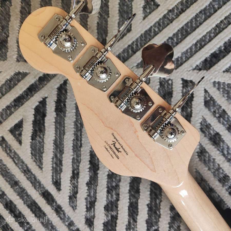 Squier Paranormal Rascal Bosine gitara - nuotraukos Nr. 7