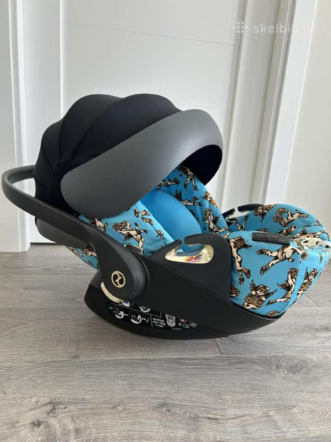 Cloud Z i- size by Jeremy Scott auto kedute - nuotraukos Nr. 3