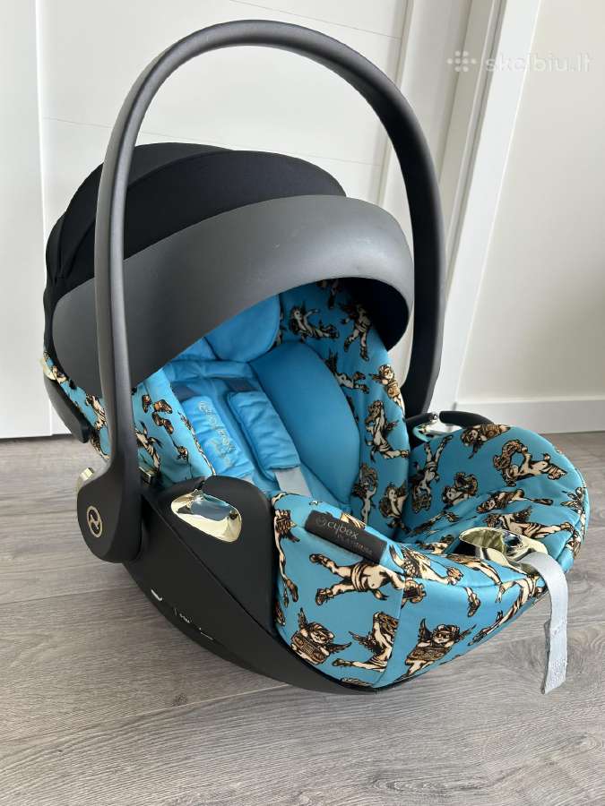 Cloud Z i- size by Jeremy Scott auto kedute - nuotraukos Nr. 4