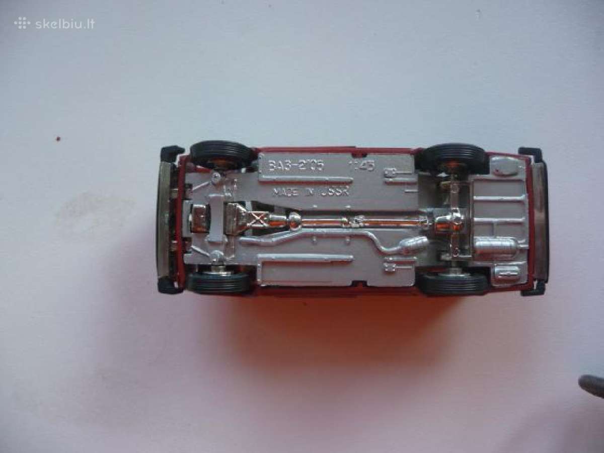 Auto modeliukas Lada Vaz 2105 1:43 - nuotraukos Nr. 6