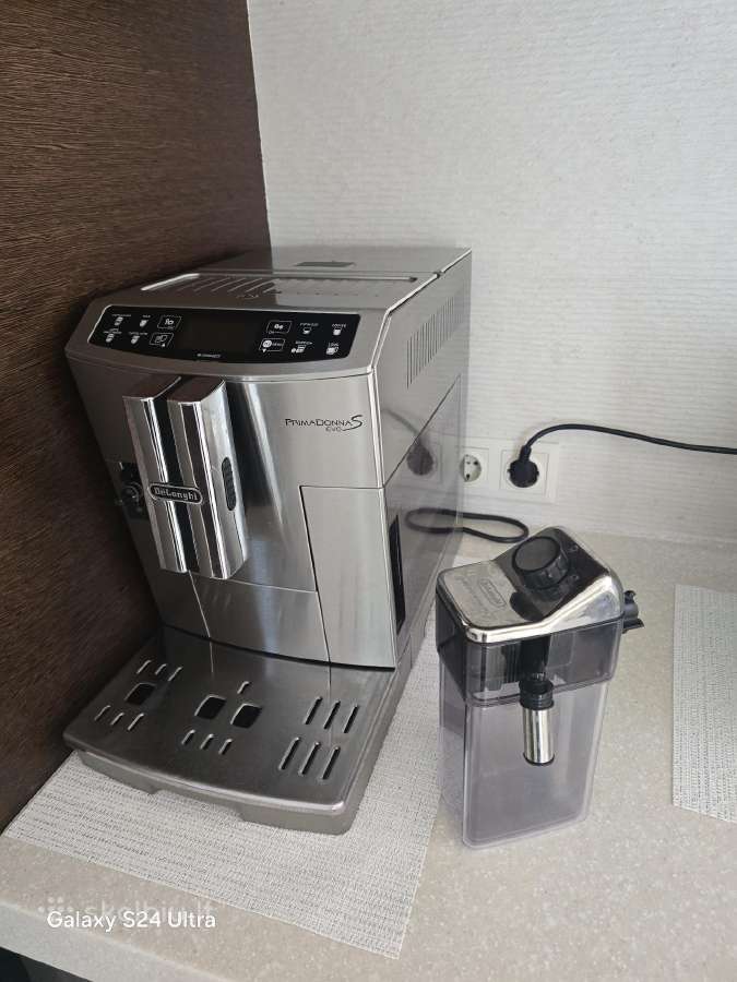 Kavos aparatas Delonghi Prima Donna S EVO, puikus - nuotraukos Nr. 4