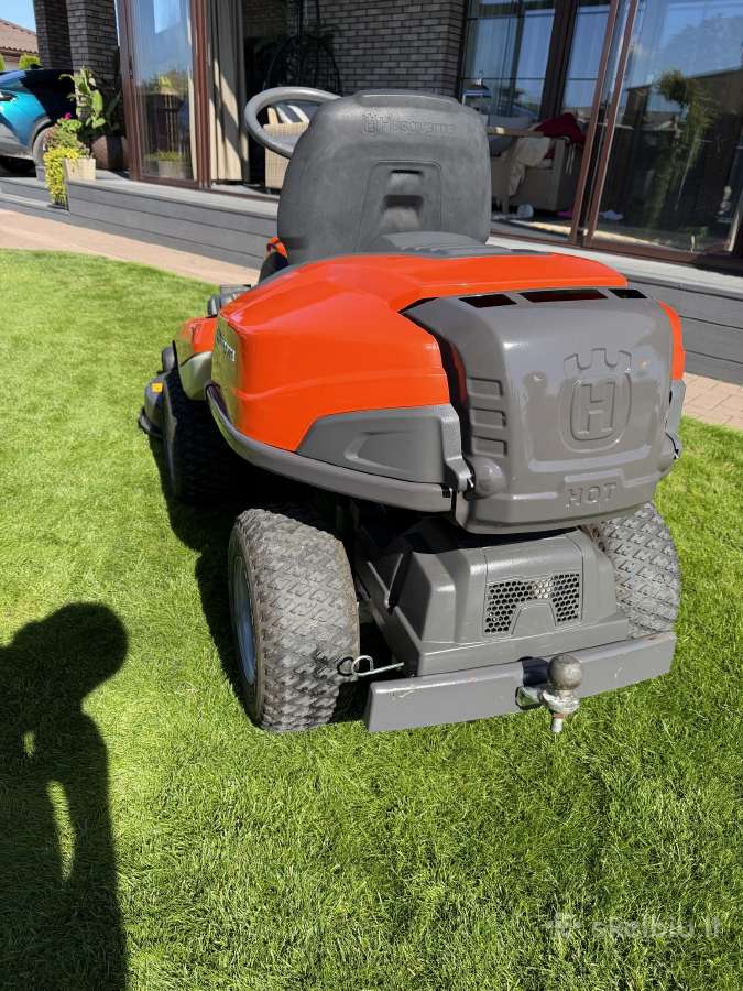 Sodo traktoriukas Husqvarna rider r214 tc - nuotraukos Nr. 3