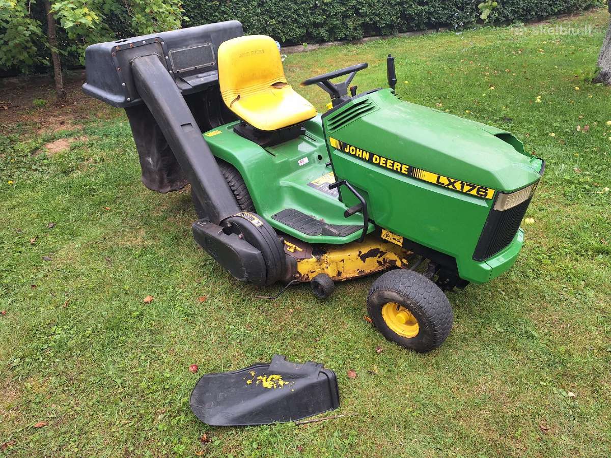 John Deere Lx176 Sodo traktoriukas Kawasaki 14hp - nuotraukos Nr. 2