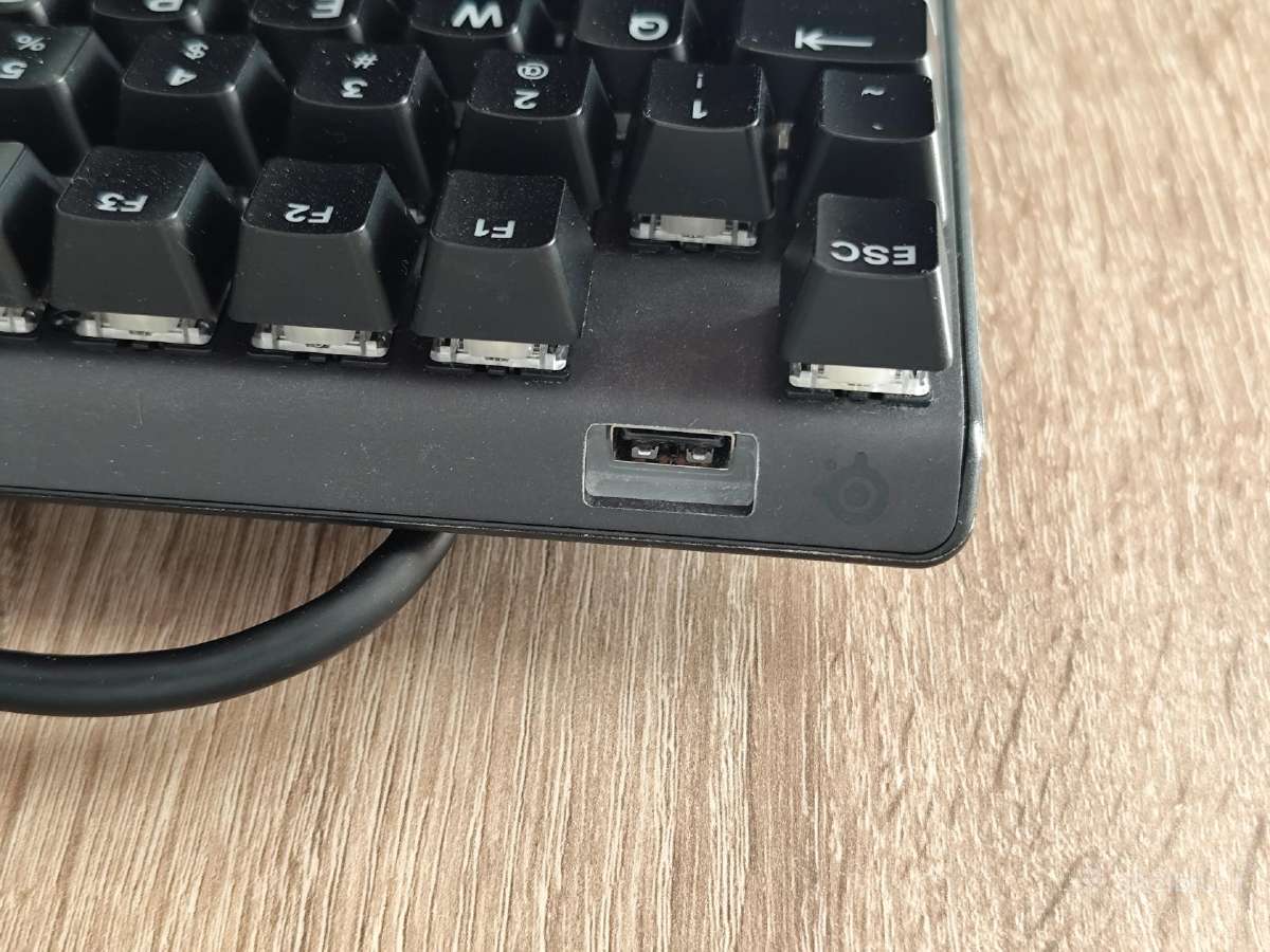 Mechaninė klaviatūra steelseries apex 7 - nuotraukos Nr. 6