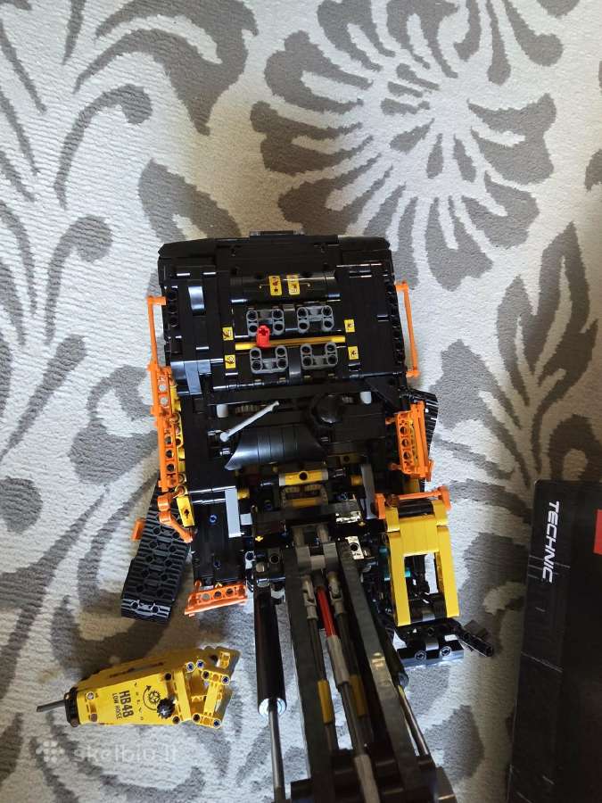 Parduodu Lego Technic Volvo Ec500 Hybrid 42115 - nuotraukos Nr. 5