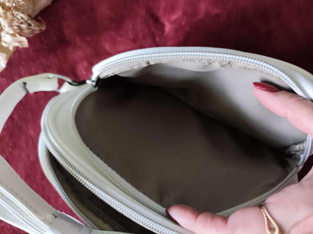 Balta trijų skyrių crossbody rankinė per petį - nuotraukos Nr. 8