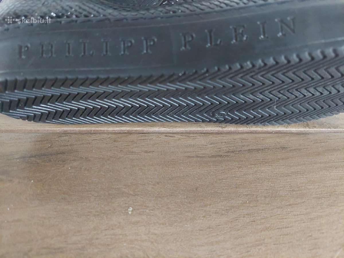 Phillip Plein pašiltinti aulinukai - nuotraukos Nr. 5