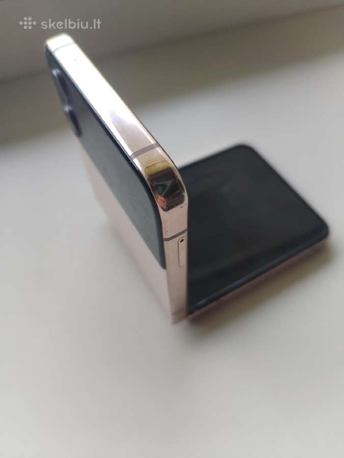Galaxy Z Flip 4 - nuotraukos Nr. 4