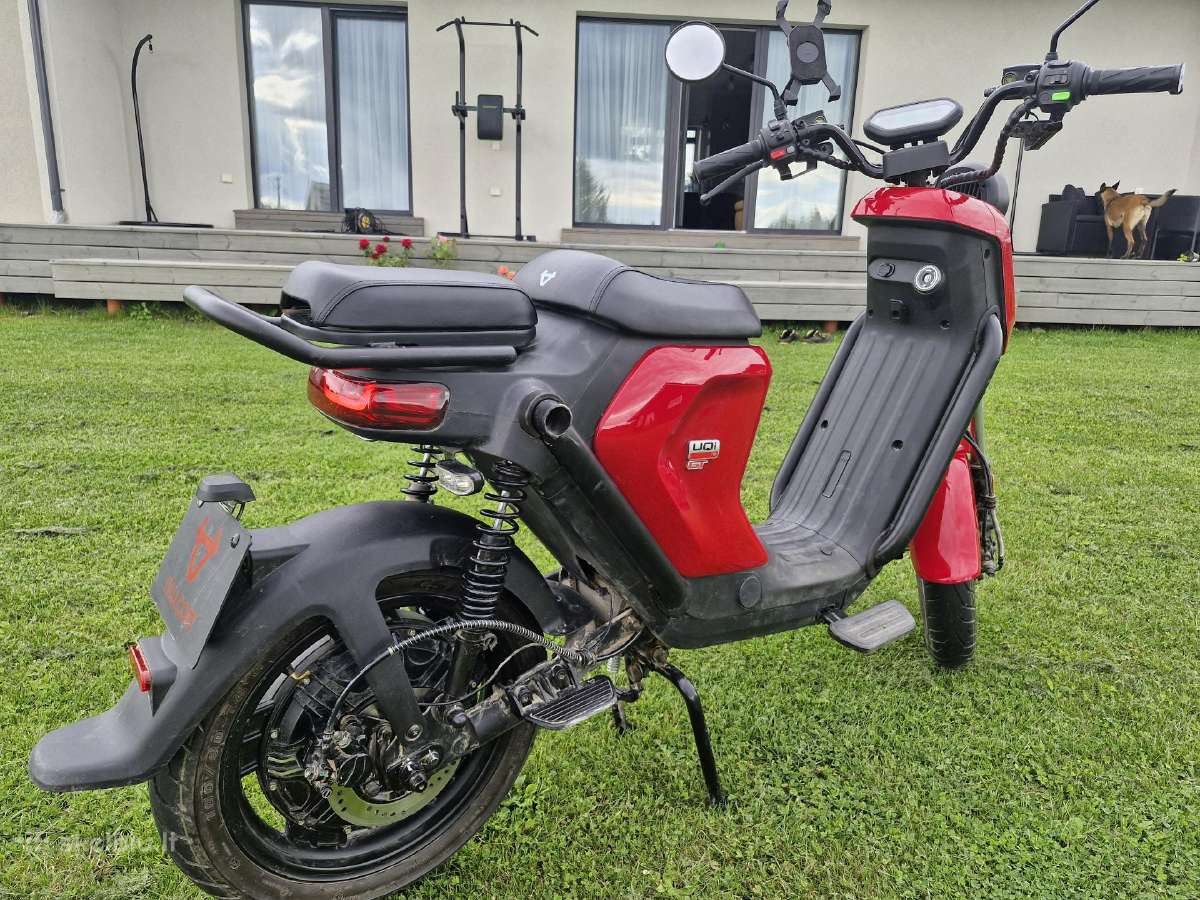 Elektrinis motoroleris Niu Uni GT - nuotraukos Nr. 5
