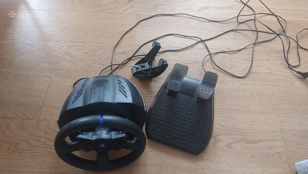 Parduodu tvarkinga thrustmaster t300rs vaira - nuotraukos Nr. 3