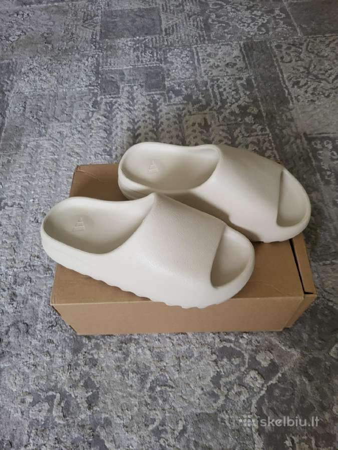 Yeezy slides - nuotraukos Nr. 5