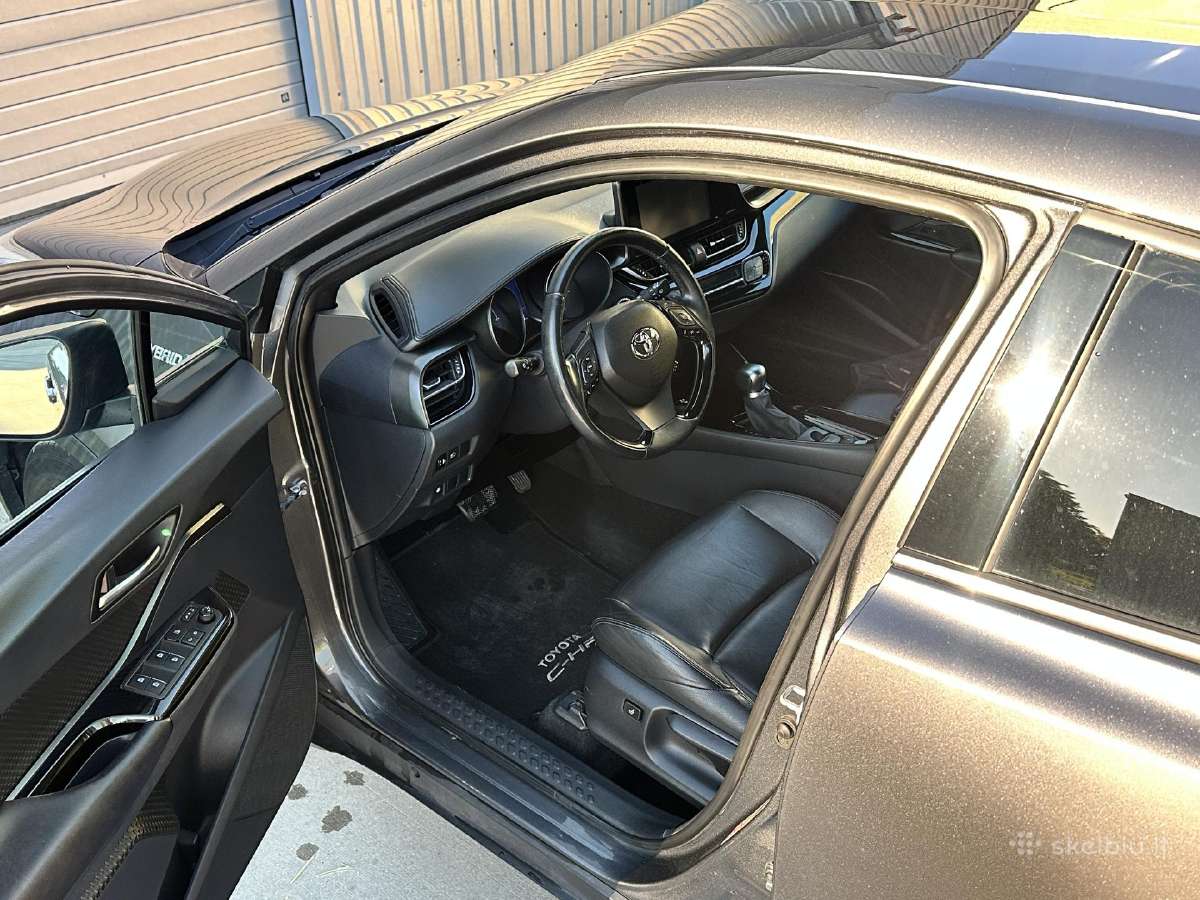 Toyota chr - nuotraukos Nr. 4