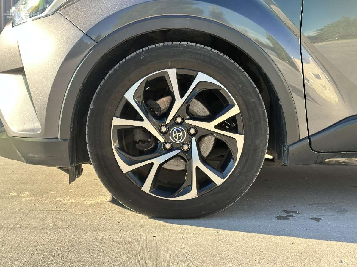 Toyota chr - nuotraukos Nr. 6