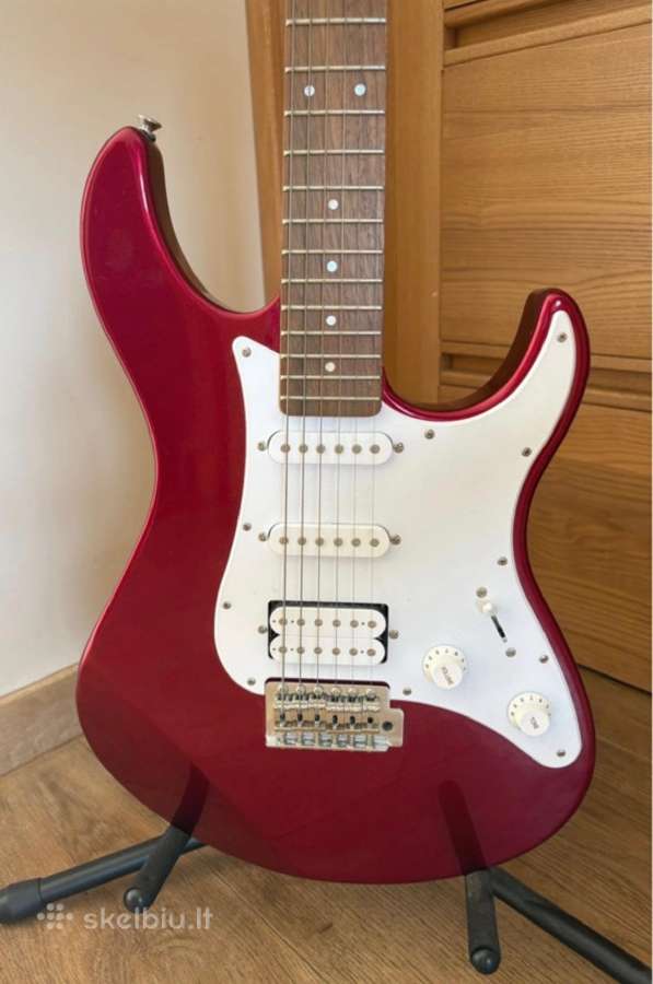 Yamaha Pacifica Pa112j Rm su dėklu - nuotraukos Nr. 2