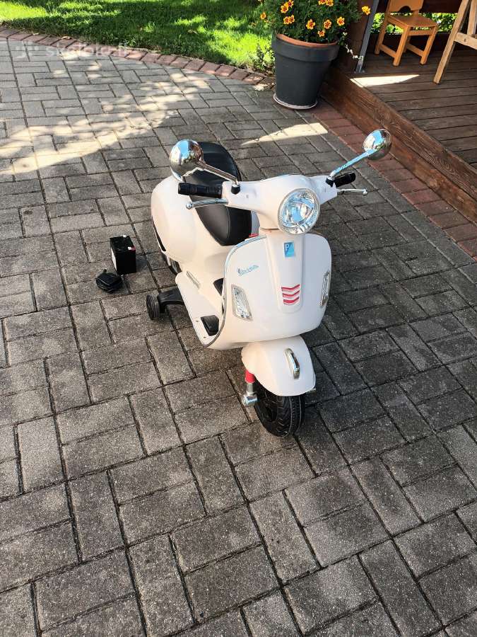 Elektrinis motoroleris Vespa - nuotraukos Nr. 3