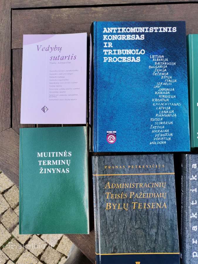 Teisininko bibliotekos knygų išpardavimas - nuotraukos Nr. 2