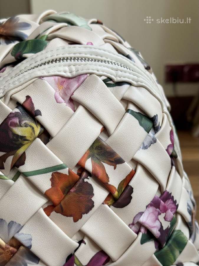 Desigual gėlėta kuprinė - nuotraukos Nr. 5