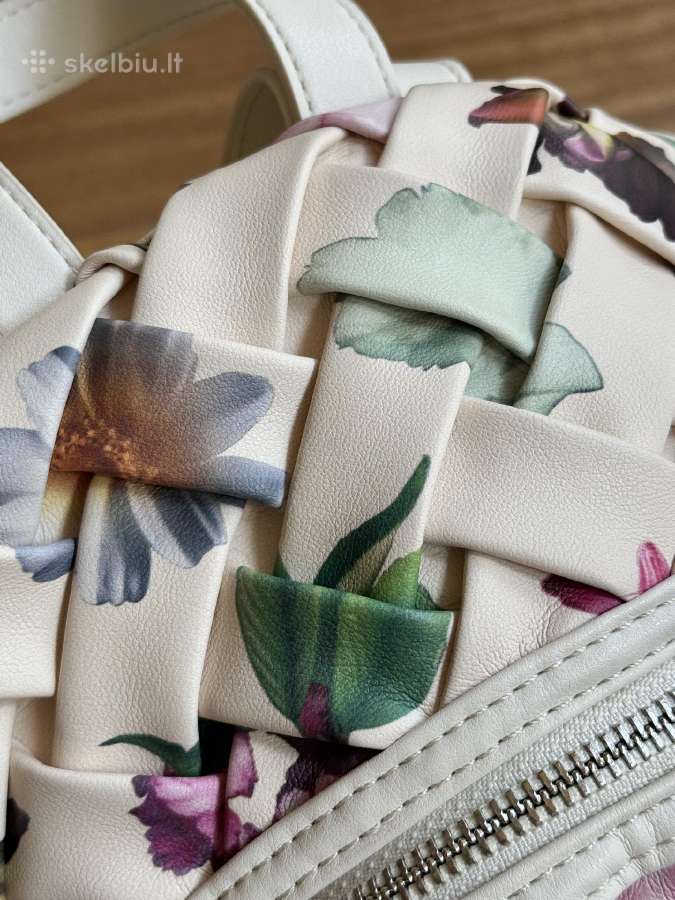 Desigual gėlėta kuprinė - nuotraukos Nr. 7