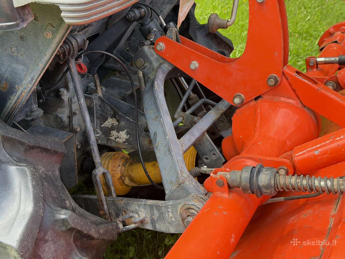 Traktorius Kubota Gl240 su kabina (23.7 Ag) - nuotraukos Nr. 5