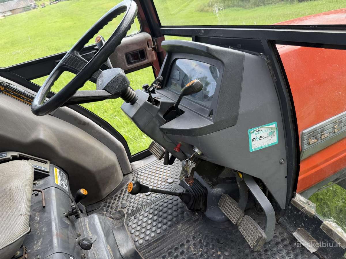Traktorius Kubota Gl240 su kabina (23.7 Ag) - nuotraukos Nr. 13