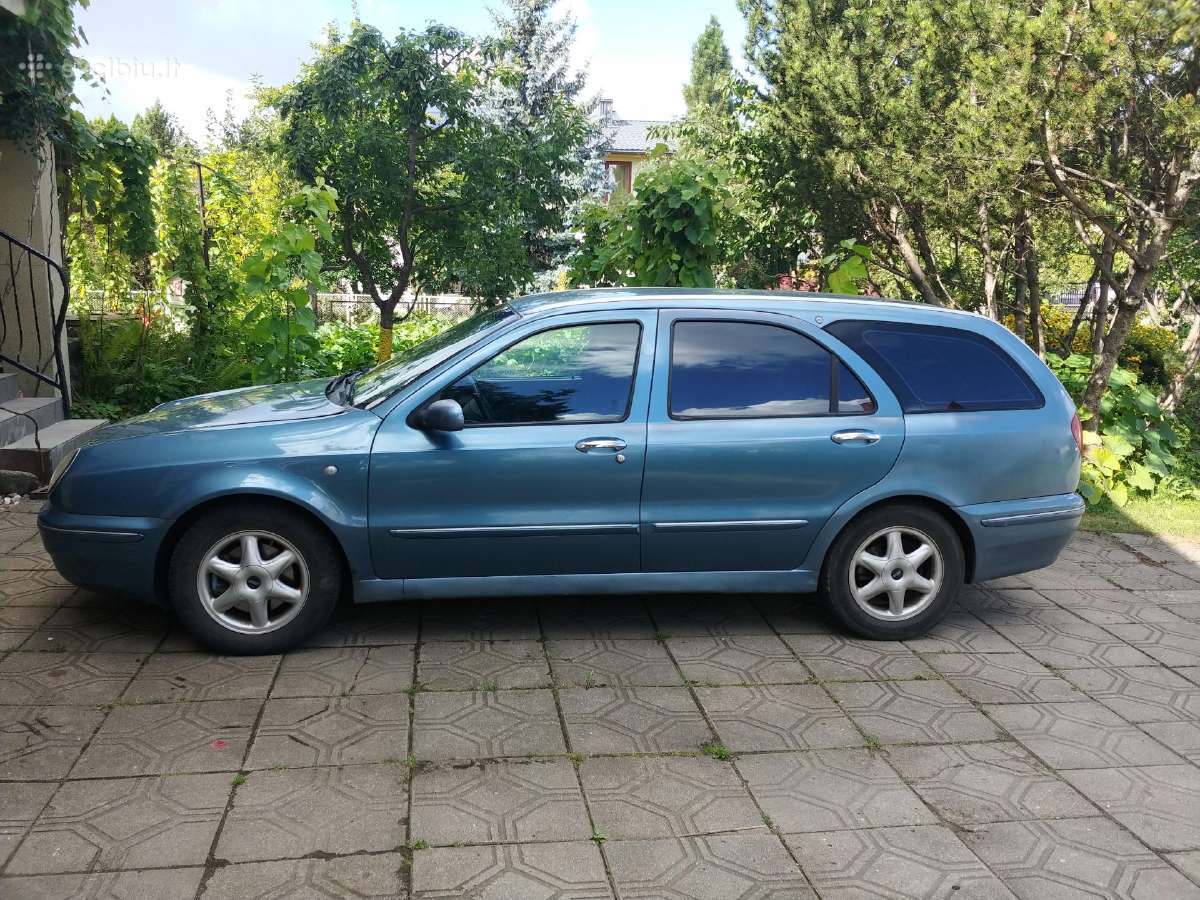 Lancia Lybra 2000m 81kw dyzelis - nuotraukos Nr. 2