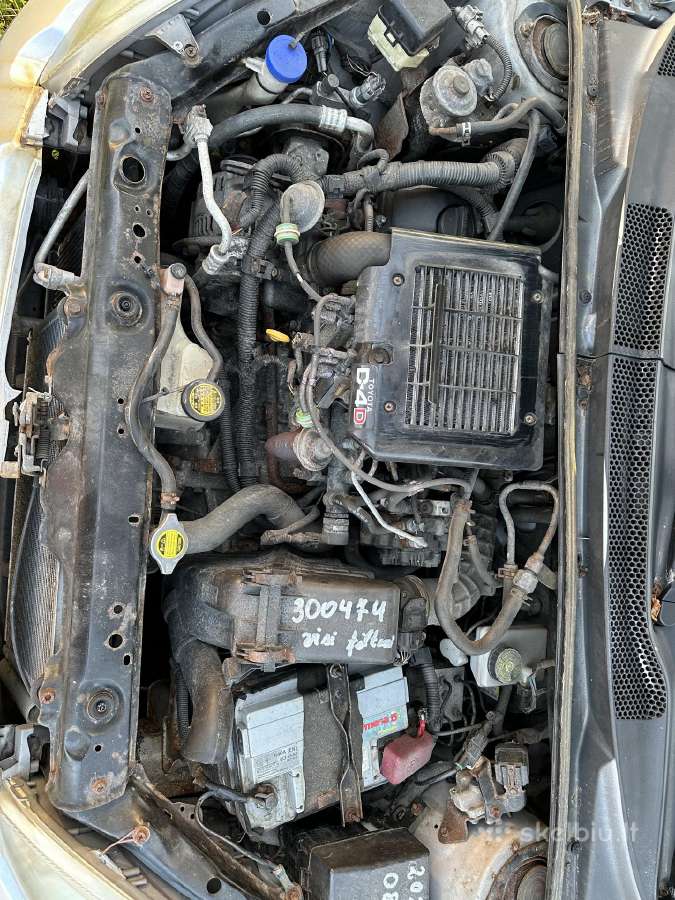 Toyota Yaris 2005 1.4d 55 Kw dalimis - nuotraukos Nr. 10