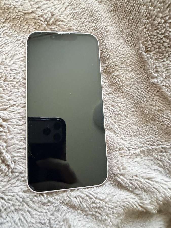 iPhone 13, rožinis - nuotraukos Nr. 4